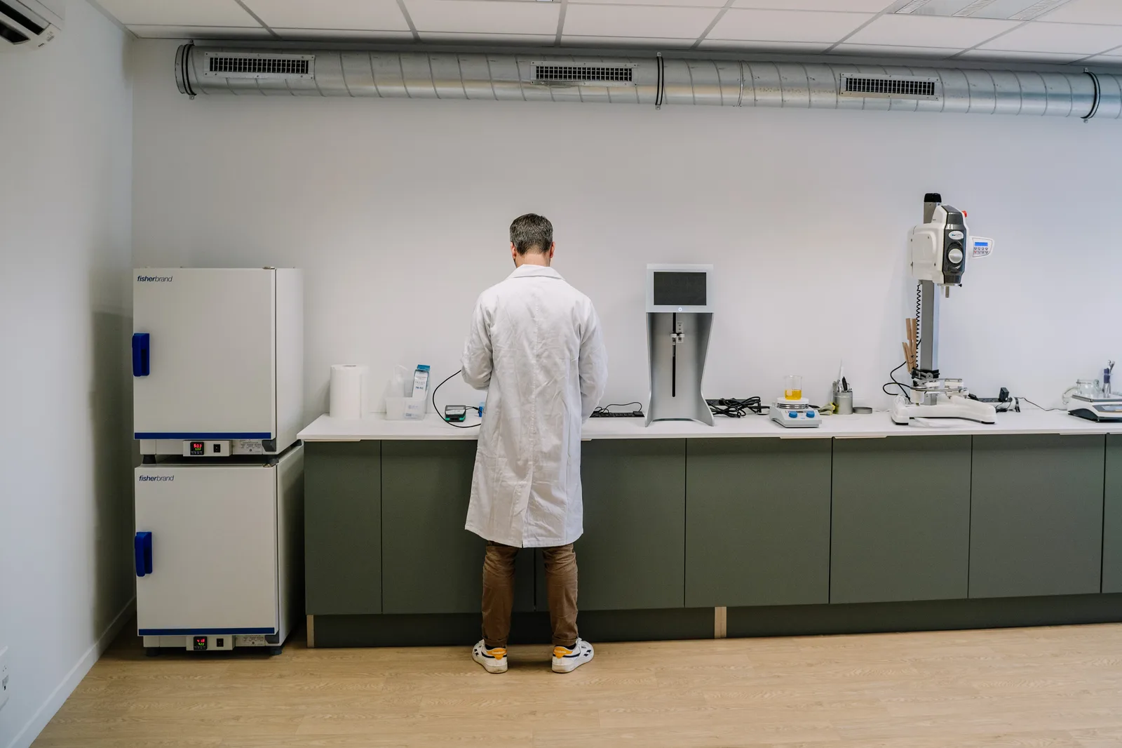 7 étapes clés pour créer son unité de fabrication de cosmétiques selon la norme ISO 22716